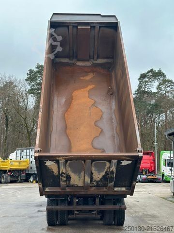 Kipper LKW MERCEDES-BENZ Arocs 4148AK BB 8x8 Kipper 33m³ 3x Vorhanden