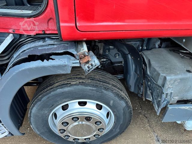 Cattle truck SCANIA G380 BL 4x2 1.Stock Menke-Janzen Viehw. *UNFALL*