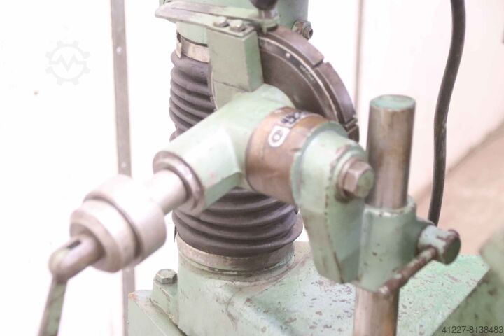 Werkzeugschleifmaschine Chuet Nevers Schleifscheiben Ø max. 200 mm