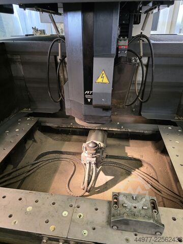 Wire eroding machine Mitsubishi Electric MV 2400 S