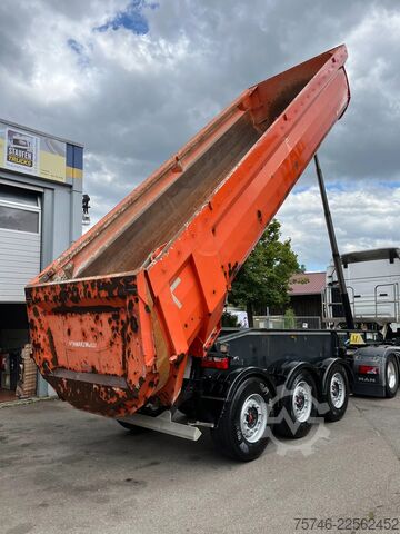 Kipper Schwarzmüller 3-Achs HARDOX SANH*24 m³*2 x LIFTACHSE!