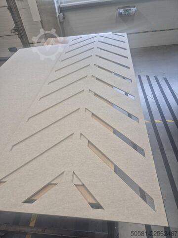 Größter Flachbett-Schneideplotter Summa F3232