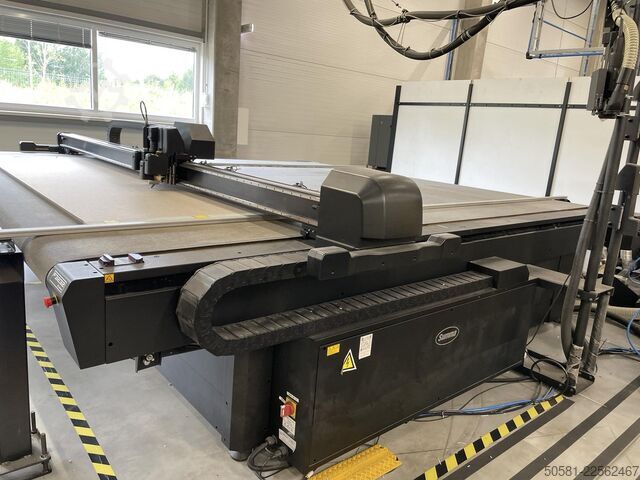 Flachbett-Schneideplotter Summa F3232