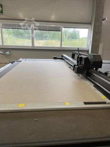 Flachbett-Schneideplotter Summa F3232