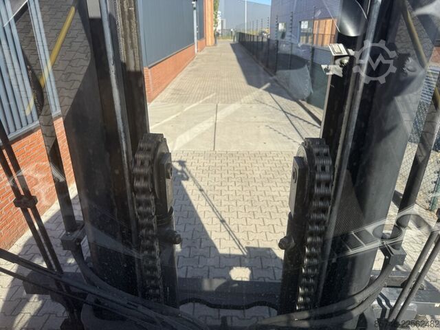 ECF 80 / 9 * ( 8.0 t @ 900 mm !! ) KALMAR ECF 80 / 9 * ( 8.0 T @ 900 MM !! )