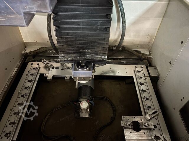 Wire eroding machine FANUC Robocut alpha 0iB