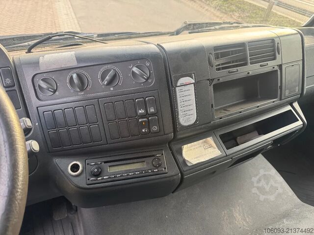 Suitcase MAN TGM 15.250 Bakwagen Handgeschakeld