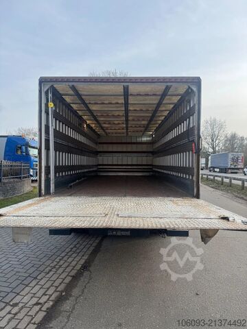 Suitcase MAN TGM 15.250 Bakwagen Handgeschakeld