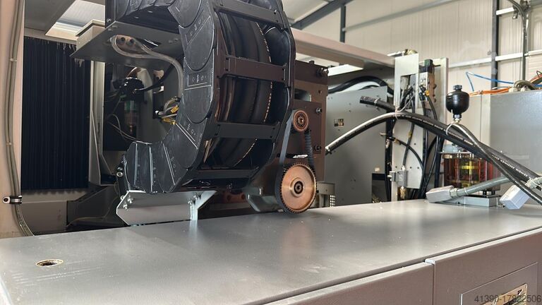 Bearbeitungszentrum Deckel Maho MU 60T 5-Achsen