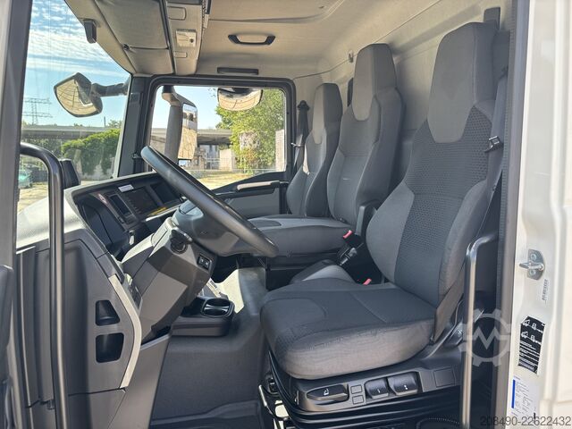 Transporter mit Koffer / LBW , AHK, KLIM MAN TGL 8.190 BL, Autom.