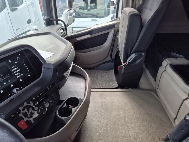 Standard-Traktor DAF XG 480 FTG ZF INTARDER
