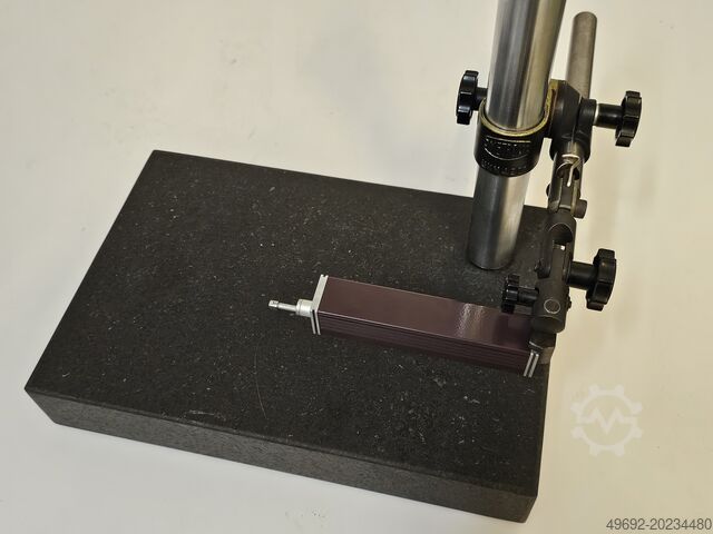 Contour measuring device Mitutoyo Surtest SJ301