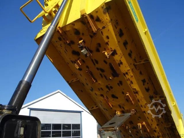 Tipper Scania R380 8X4 STEELKIPPER 20 CUB,MANUALGEARBOX