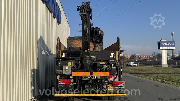 Tipper with crane MAN TGS