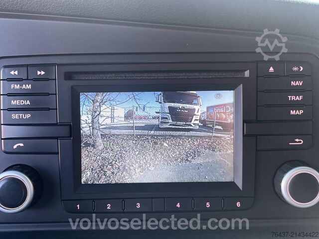 Tipper with crane MAN TGS