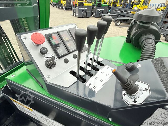 4-way forklift Combilift CB3000 / TRIPLEX 4900MM / FREE LIFT