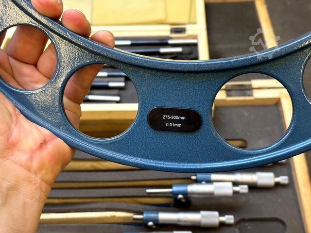 Lot of micrometers nan nan