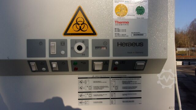 Heraeus KS12 safety cabinet Heraeus HeraSafe KS12