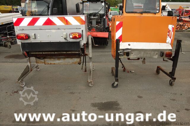 Kehrmaschine/Straßendienst Multicar Kiefer - Bertsche Heckanbaustreuer für Multicar Boki Ladog Hansa Winterdienst