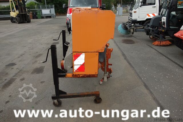 Kehrmaschine/Straßendienst Multicar Kiefer - Bertsche Heckanbaustreuer für Multicar Boki Ladog Hansa Winterdienst