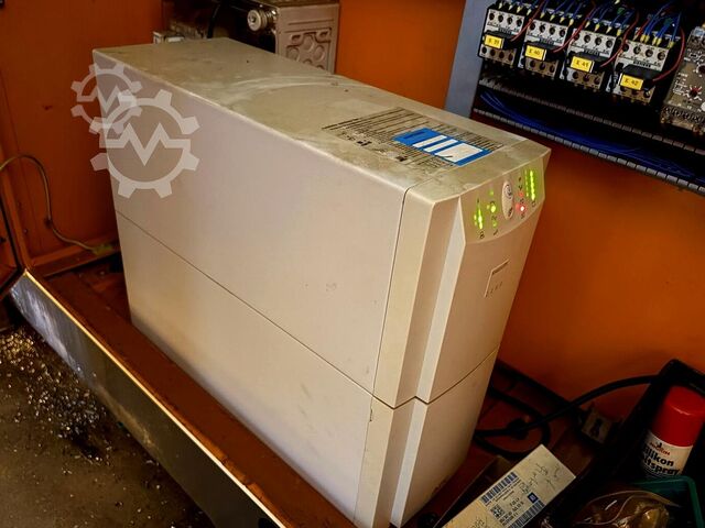 Horizontal-Bearbeitungszentrum HÜLLER HILLE NBH 70