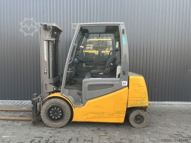 Elektro 4 Rad-Stapler Jungheinrich EFG535k