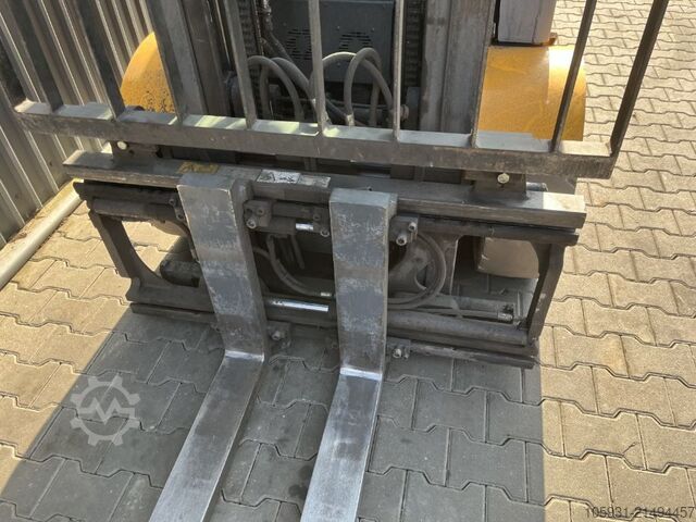 Electric 4-wheel forklift Jungheinrich EFG535