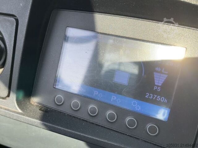 Electric 4-wheel forklift Jungheinrich EFG535