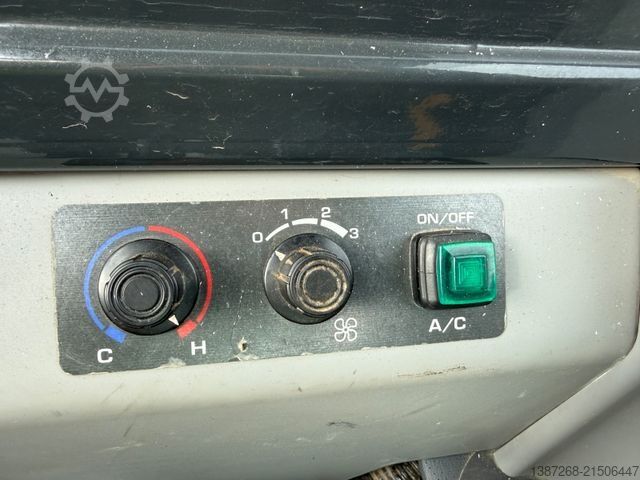 Minibagger KOMATSU PC80MR-5 / 2022 Baujahr / 1.630 H