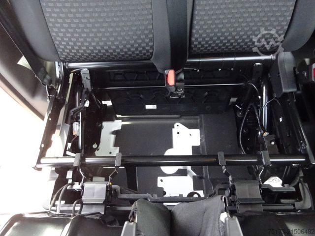Minibus FORD Transit Kombi 350 L3H2 Trend 360Kam Navi 9Sitz
