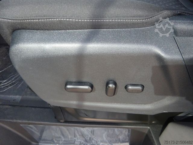 Minibus FORD Transit Kombi 350 L3H2 Trend 360Kam Navi 9Sitz