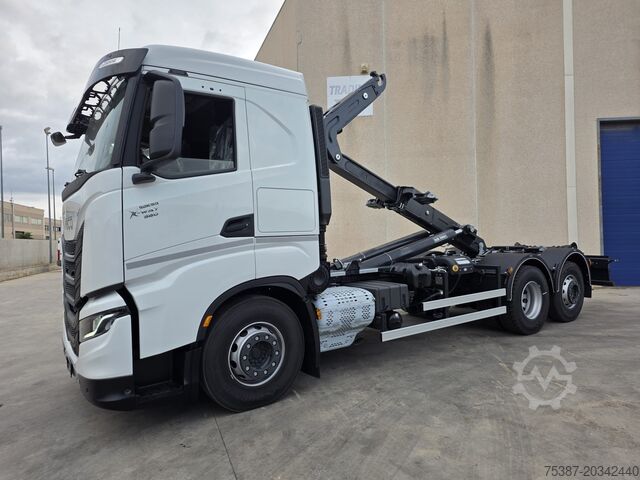 Hakenlift LKW IVECO XWAY 260ST58