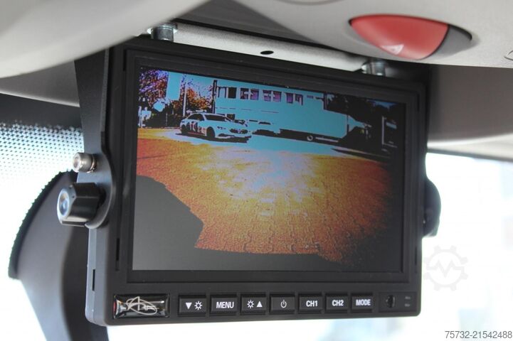 Lkw-Arbeitsbühne Renault Master  Bühne KLUBB 11m   2 Personen Korb 200kg