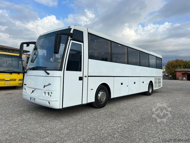 Coach bus VOLVO AUTOBUS GRANTURISMO B 12