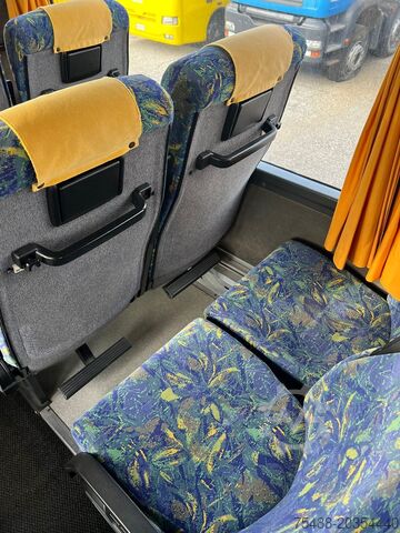 Coach bus VOLVO AUTOBUS GRANTURISMO B 12