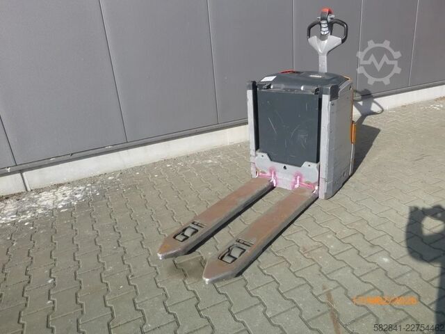 Electric low-lift pallet truck STILL EXU - H 20