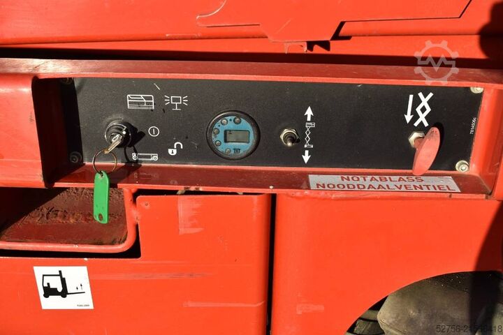 Scherenhebebühne Haulotte Compact 8W