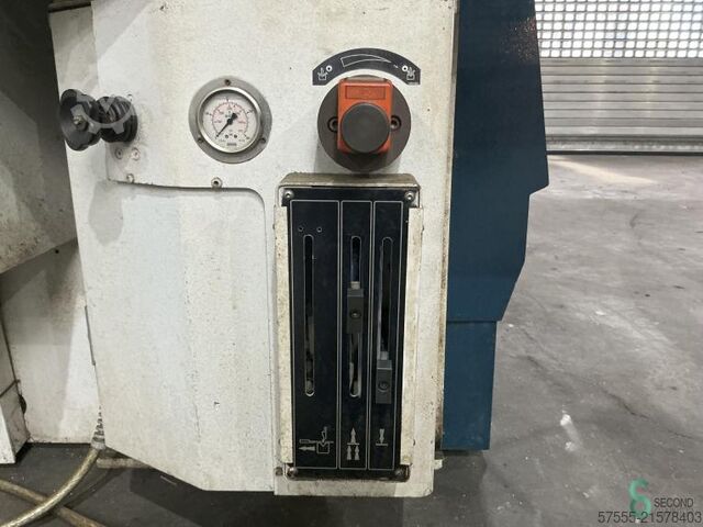 Abkantpressen  Adira QHR-6325 CB 2010 Adira 