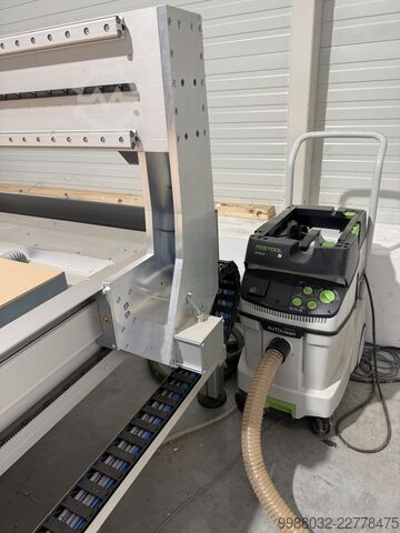 Milling machine VHF CAM 2030