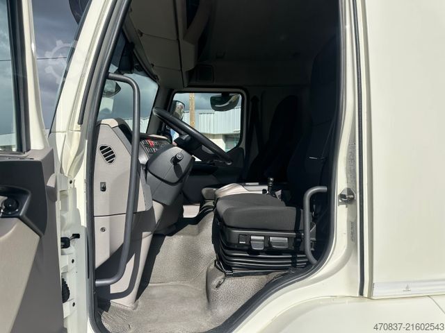 Kühlkoffer-LKW DAF LF 260 / Thermo King 1000 R Spectrum / LBW