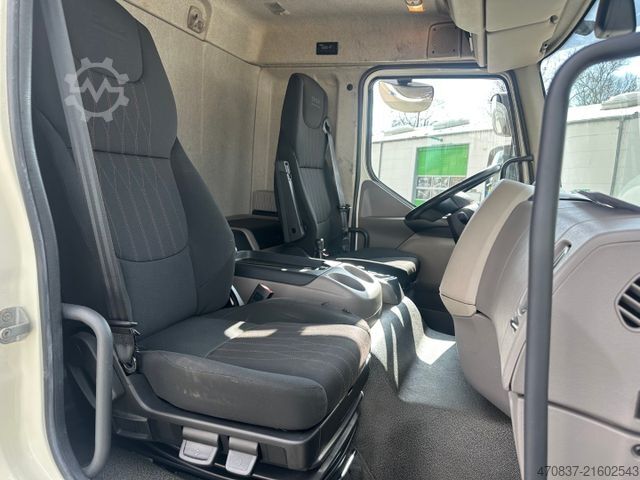 Kühlkoffer-LKW DAF LF 260 / Thermo King 1000 R Spectrum / LBW