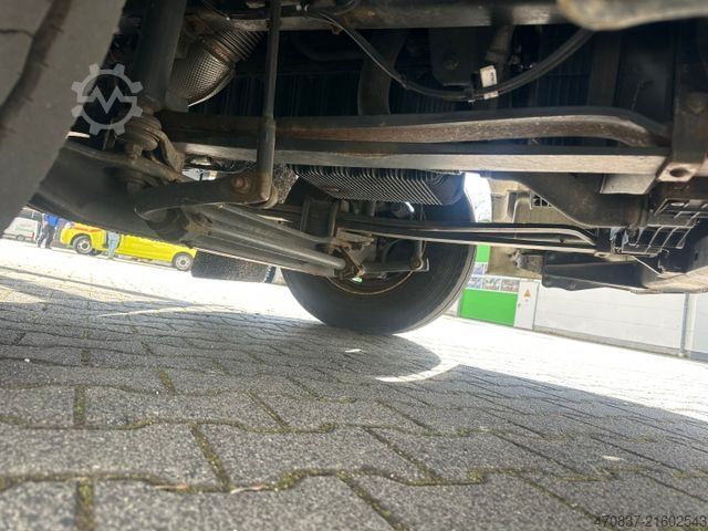 Kühlkoffer-LKW DAF LF 260 / Thermo King 1000 R Spectrum / LBW