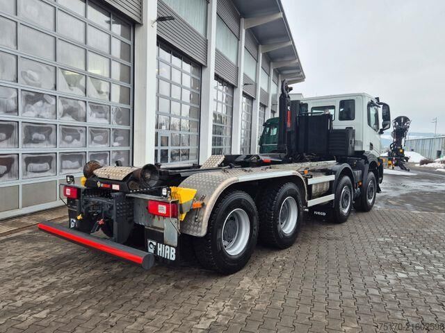 Hakenarmsystem Iveco X-Way AD360X48Z/P HR 8x4 HIAB ULT26S59