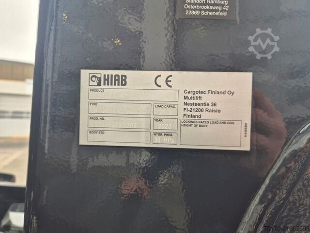 Hakenarmsystem Iveco X-Way AD360X48Z/P HR 8x4 HIAB ULT26S59