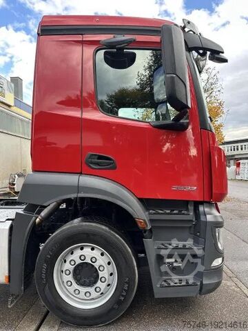 Chassis with cab Mercedes-Benz 2532 LL 6x2 LANGES Fahrgestell Intarder Lenkachse