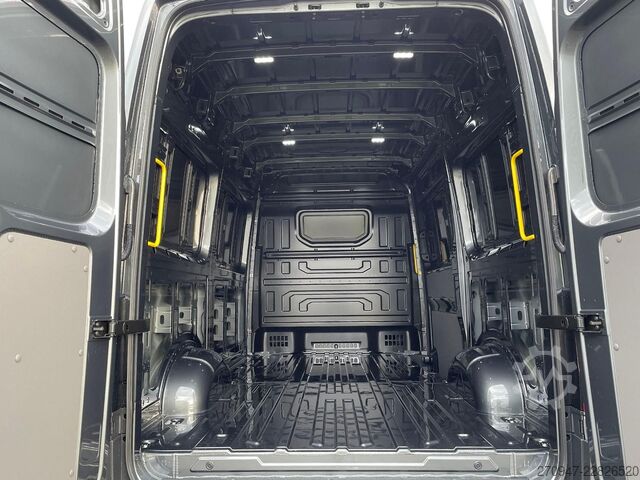 Kastenwagen hoch MAN TGE 3.180 L3H3 Kasten 4x4 ACC LED NAV LENKRADHZ