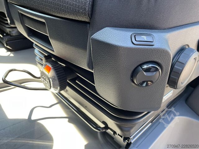 Kastenwagen hoch MAN TGE 3.180 L3H3 Kasten 4x4 ACC LED NAV LENKRADHZ