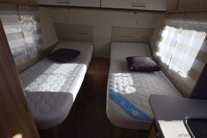 Wohnwagen STERCKEMAN Starlet Comfort 450 LJ mit Mover und Markise