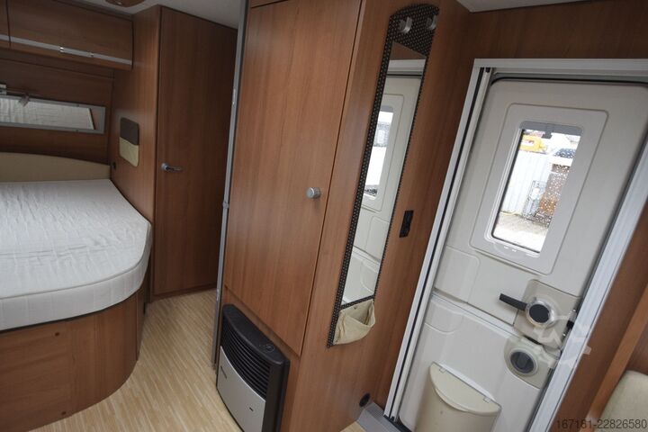 Wohnwagen LMC Musica 470 D mit Mover und Markise