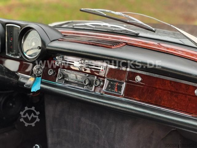 Van MERCEDES-BENZ 280 SE/9 3.5 W11 Cabriolet Bj.1970